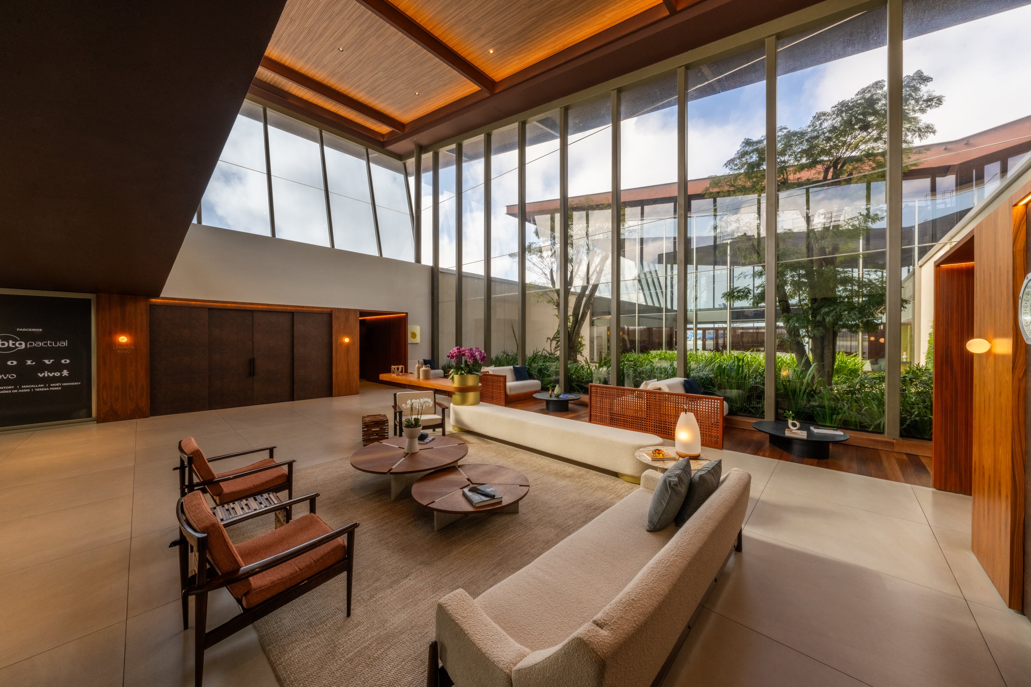 Imagem do Lounge Checkin no Terminal BTG Pactual